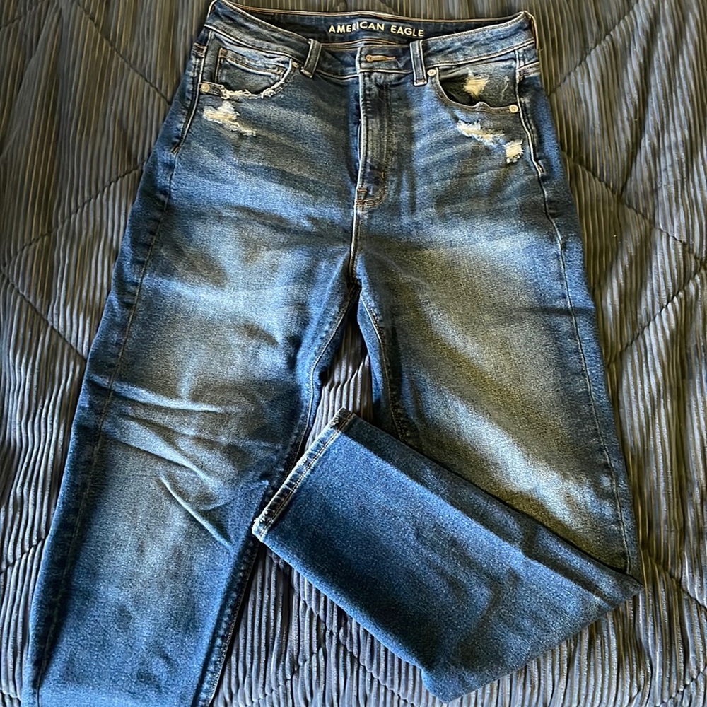 American Eagle Mom Jeans